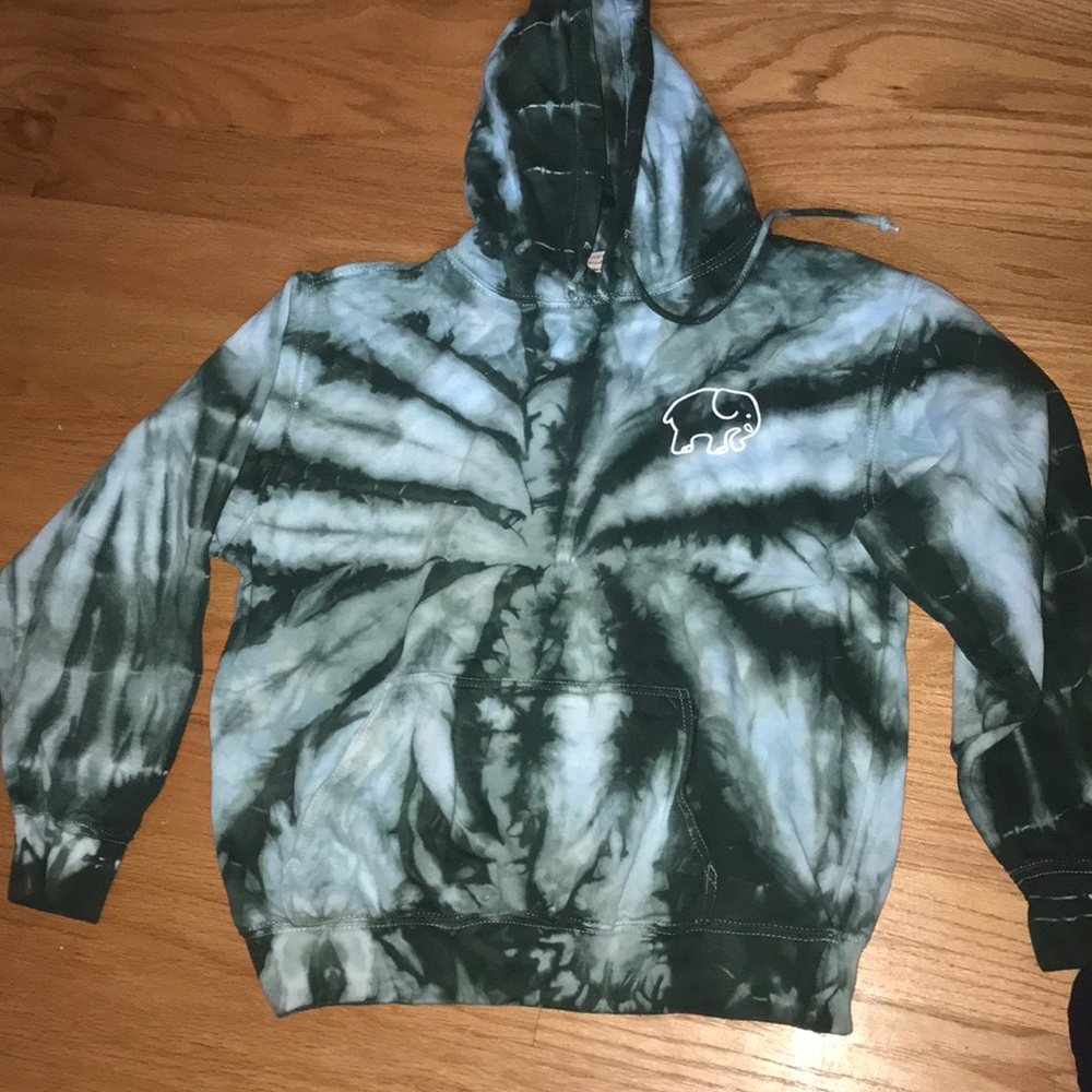 Ivory ella sweatshirt!!